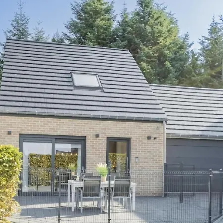 Modern House In With Terrace * יאלהיי