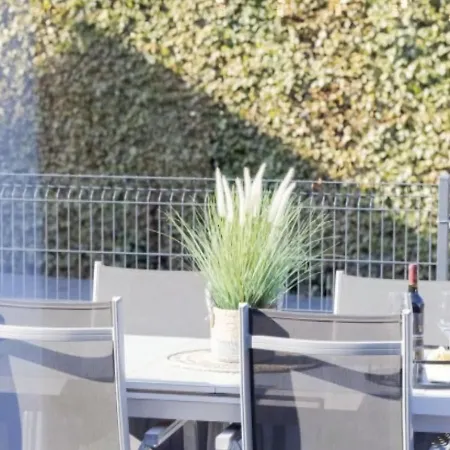 Modern House In With Terrace Сasa de vacaciones Jalhay