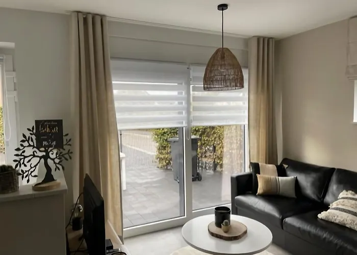 Hébergement de vacances Modern House In With Terrace *